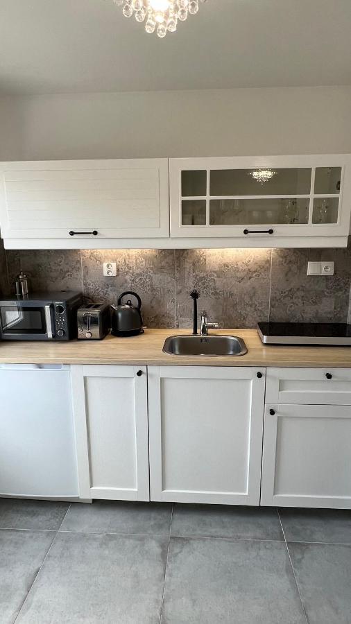 زنويمو Apartmany Ellie المظهر الخارجي الصورة